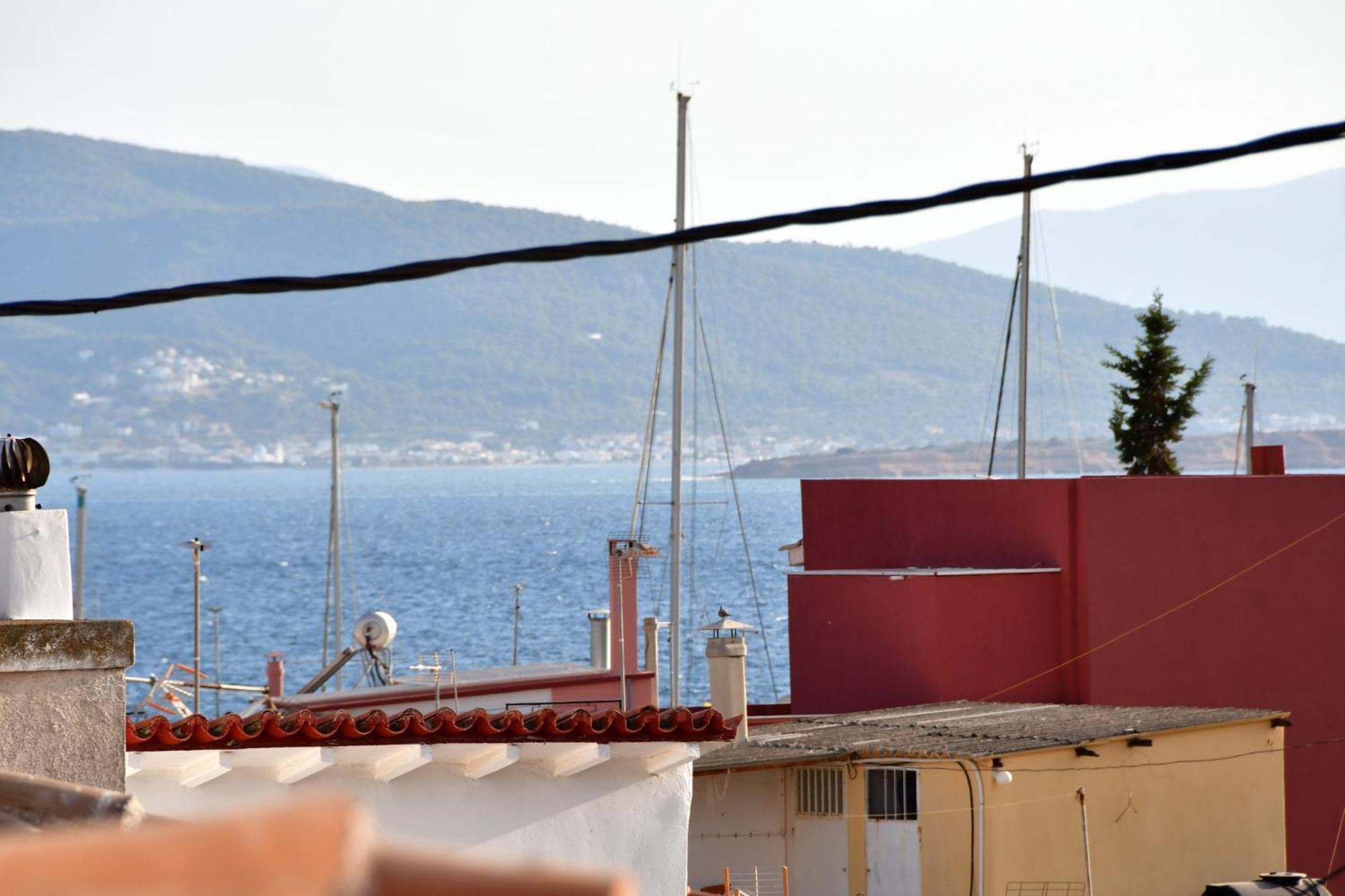 Appartamento Αρχοντικό Σπίτι Στην Αίγινα Esterno foto